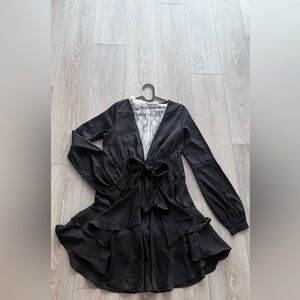 Elegant Black Long-Sleeve Dress
